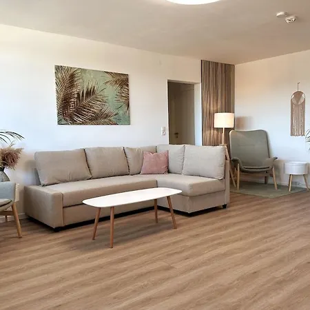 Stylish Balcony 2 Br Apartament Kaiserslautern